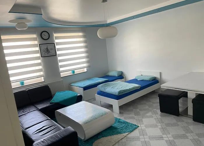 Appartement 2 Whg In Naehe Zentrum Mit Whirlpool Und Nahen Oeffentliche Verkehrsmitteln Hanovre