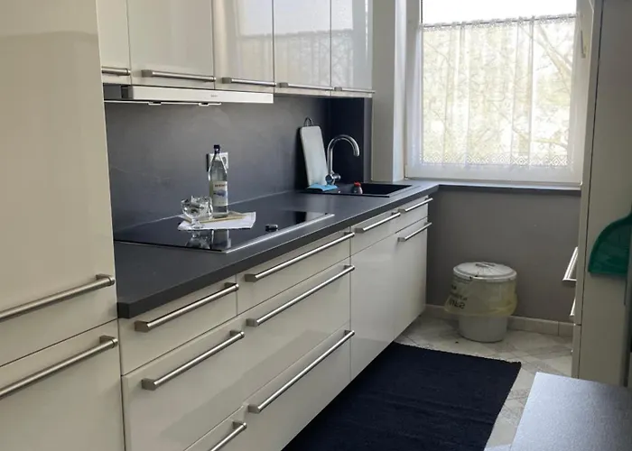 Appartement 2 Whg In Naehe Zentrum Mit Whirlpool Und Nahen Oeffentliche Verkehrsmitteln *